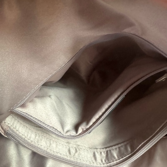 Elegant Black and White Women's Handbag Set - Picture 3 of 10